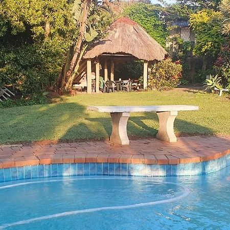 23 Ambleside Holiday Retreat By The Sea Port Shepstone Exteriör bild