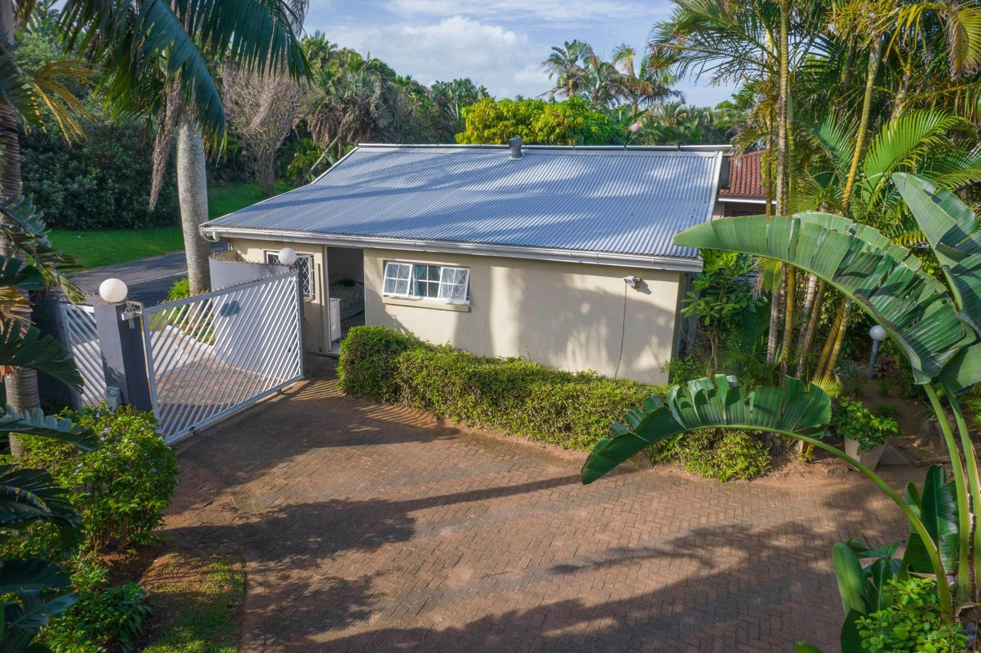 23 Ambleside Holiday Retreat By The Sea Port Shepstone Exteriör bild