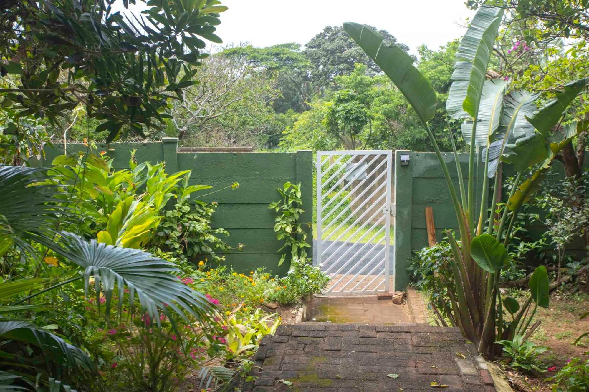 23 Ambleside Holiday Retreat By The Sea Port Shepstone Exteriör bild