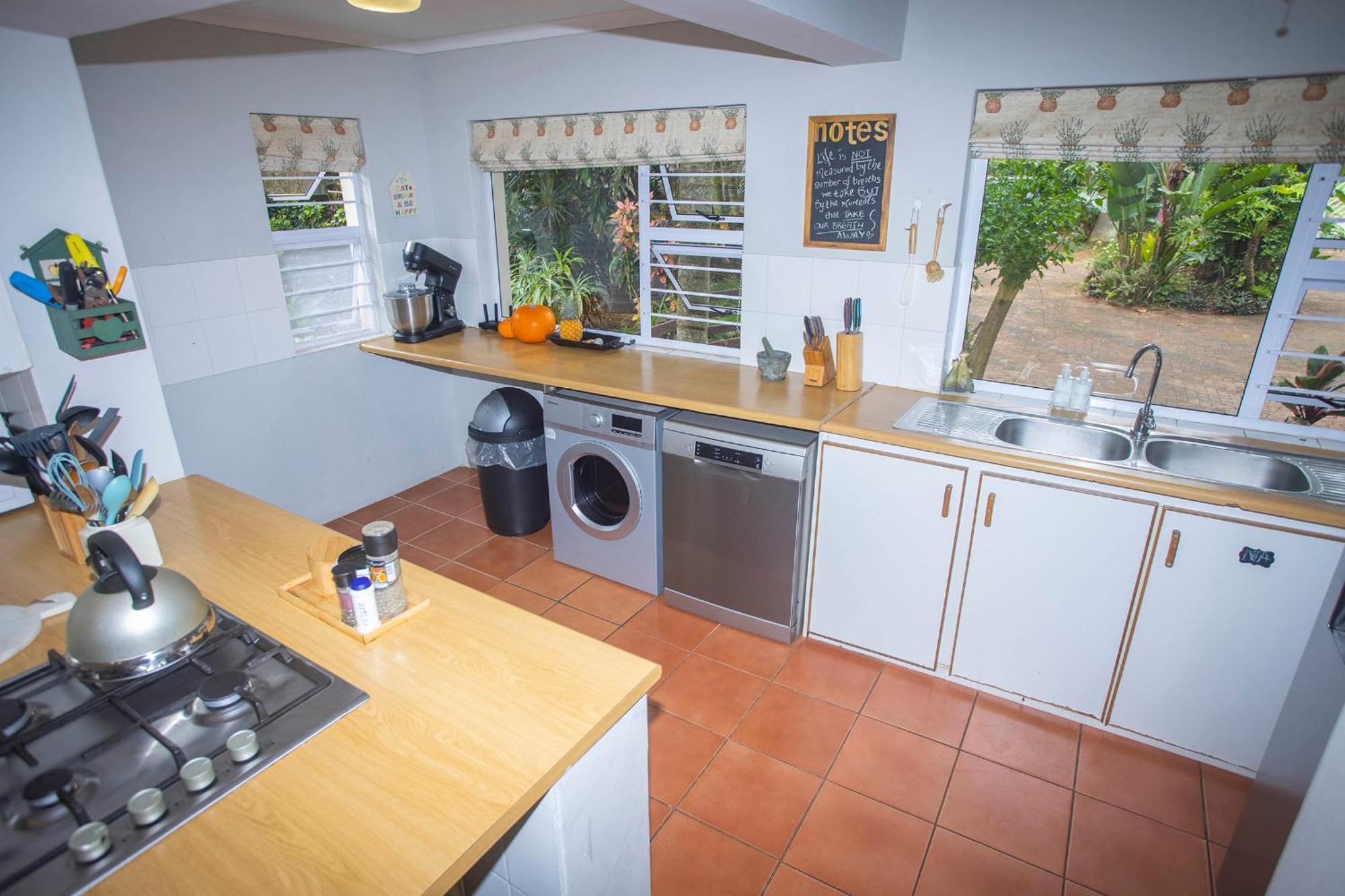 23 Ambleside Holiday Retreat By The Sea Port Shepstone Exteriör bild