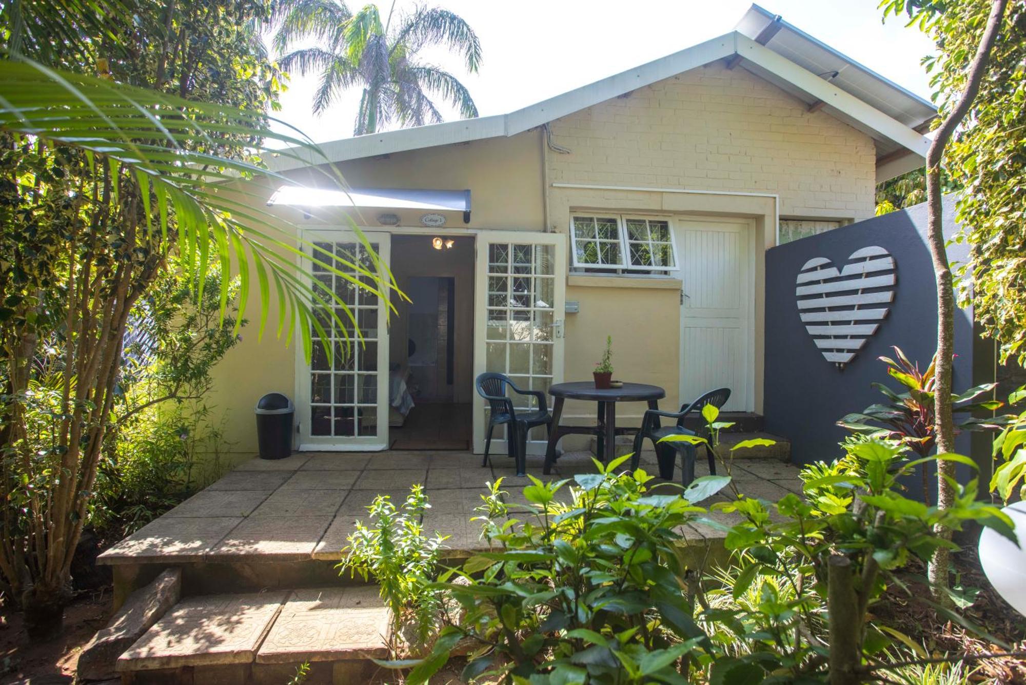 23 Ambleside Holiday Retreat By The Sea Port Shepstone Exteriör bild